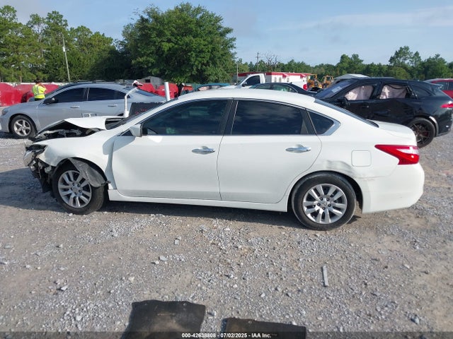 1N4AL3AP9GC205694 Nissan 2016