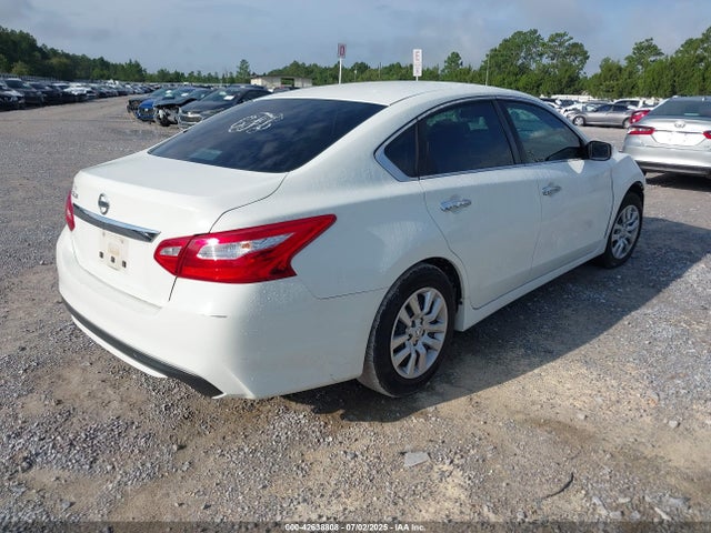 1N4AL3AP9GC205694 Nissan 2016