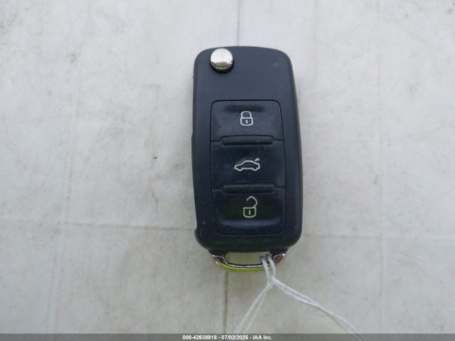 3VWD17AJ5EM384471 Volkswagen 2014