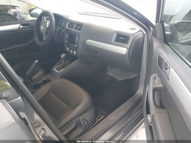 3VWD17AJ5EM384471 Volkswagen 2014