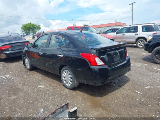 3N1CN7AP6JL878476 Nissan 2018