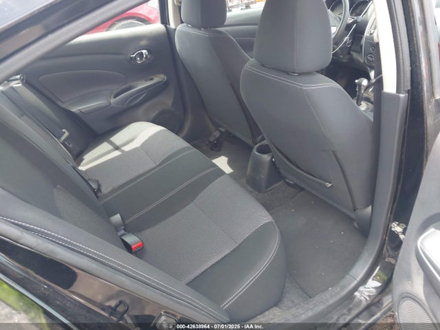 3N1CN7AP6JL878476 Nissan 2018