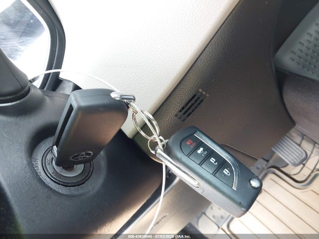 5YFEPRAE3LP071025 Toyota 2zr-fae