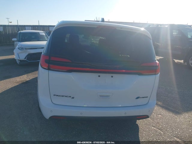 Chrysler Pacifica Hybrid S Appearance Pkg 2024 2C4RC1S71RR109245 Image 17
