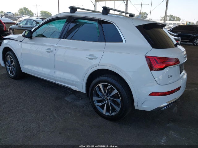 2022 AUDI Q5 WA1GAAFY4N2096364 Photo 2