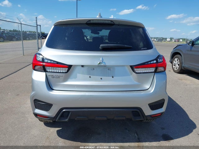 Mitsubishi mivec 2022 JA4ARUAU0NU006670 Image 16