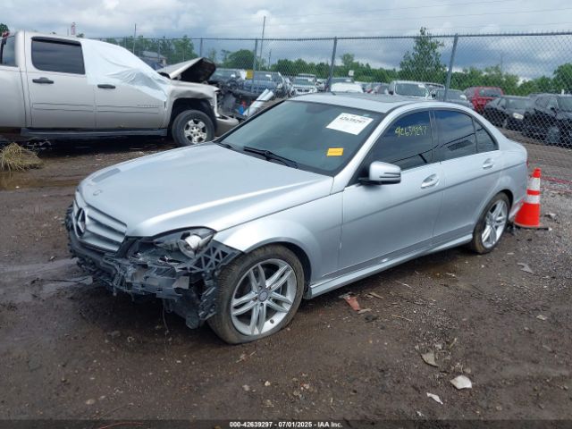2012 MERCEDES-BENZ C 300 WDDGF8BBXCR212002 Photo 1
