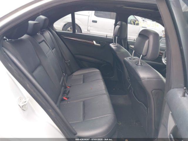 2012 MERCEDES-BENZ C 300 WDDGF8BBXCR212002 Photo 7