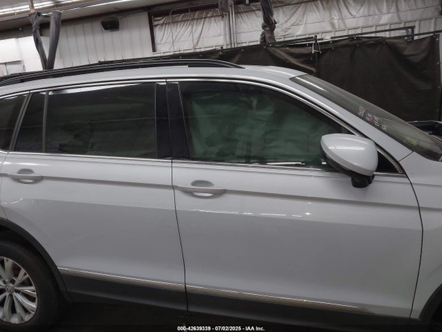 3VV3B7AX8JM088727 Volkswagen 2018