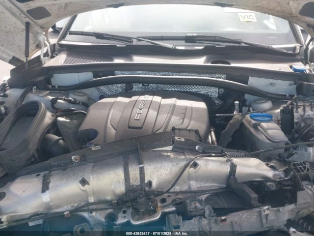 2018 PORSCHE MACAN WP1AA2A55JLB22746 Photo 9
