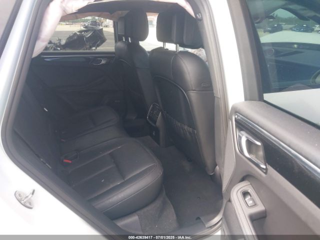 2018 PORSCHE MACAN WP1AA2A55JLB22746 Photo 7