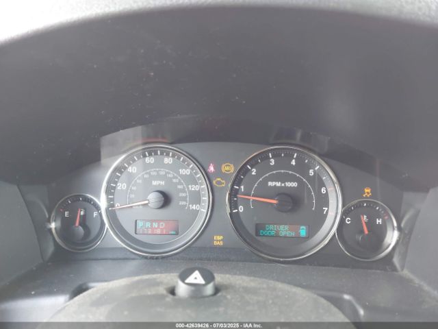 2006 JEEP COMMANDER 1J8HG48K46C225873 Photo 6