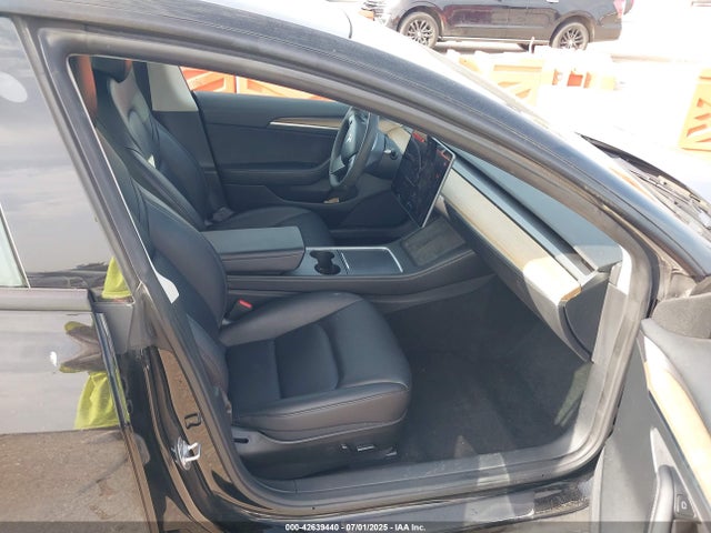 2023 TESLA MODEL 3 5YJ3E1EA9PF662628 Photo 4