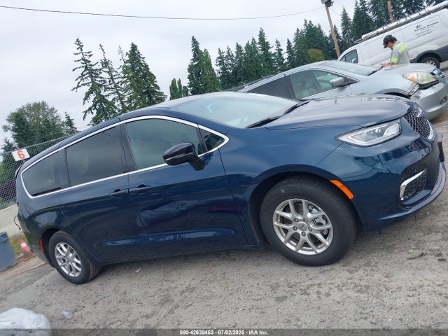 Chrysler 2025 2025 2C4RC1BG2SR554728 Image 14
