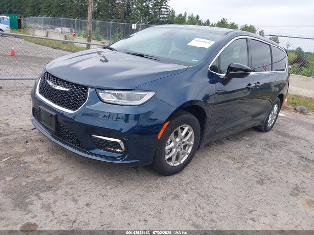 Chrysler 2025 2025 2C4RC1BG2SR554728 Image 2