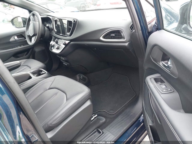 Chrysler 2025 2025 2C4RC1BG2SR554728 Image 5
