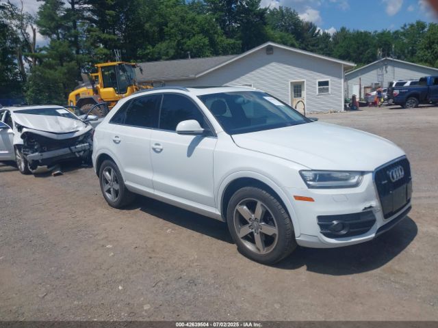 2015 AUDI Q3 WA1GFCFS8FR010880