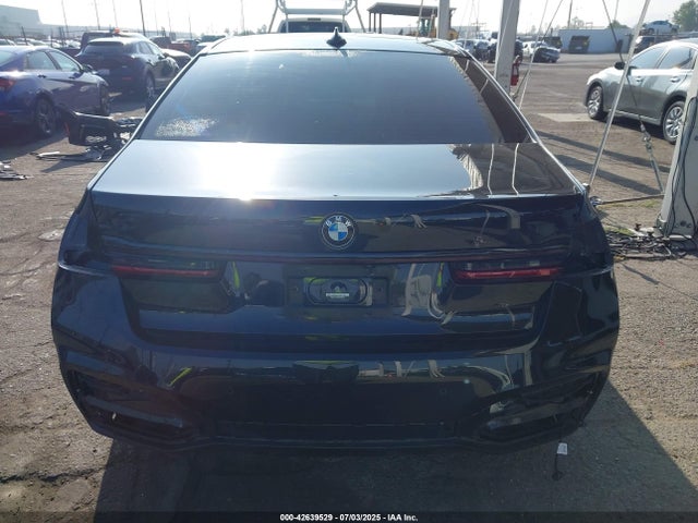 BMW 740LI 2022 WBA7T2C00NCH98339 Image 17