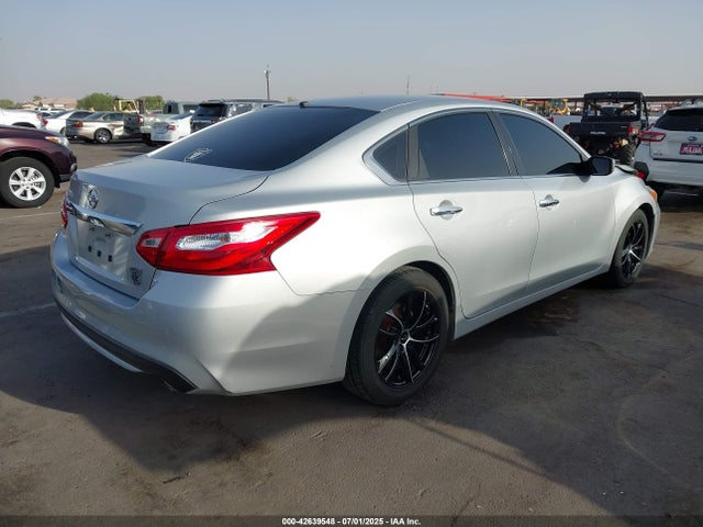 1N4AL3AP3GN315693 Nissan 2016