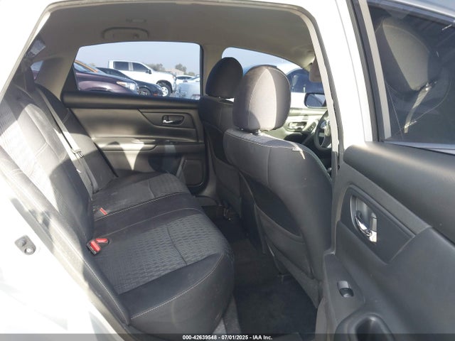 1N4AL3AP3GN315693 Nissan 2016