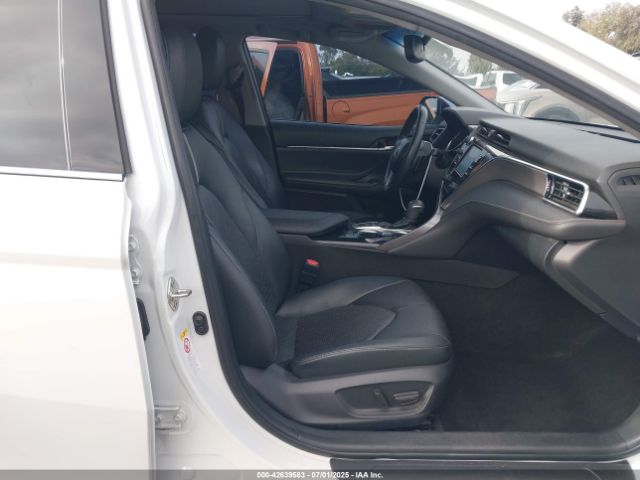 2018 TOYOTA CAMRY 4T1B61HK0JU139652 Photo 4