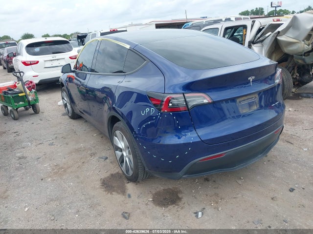 7SAYGAEE4PF757734 Tesla Model Y