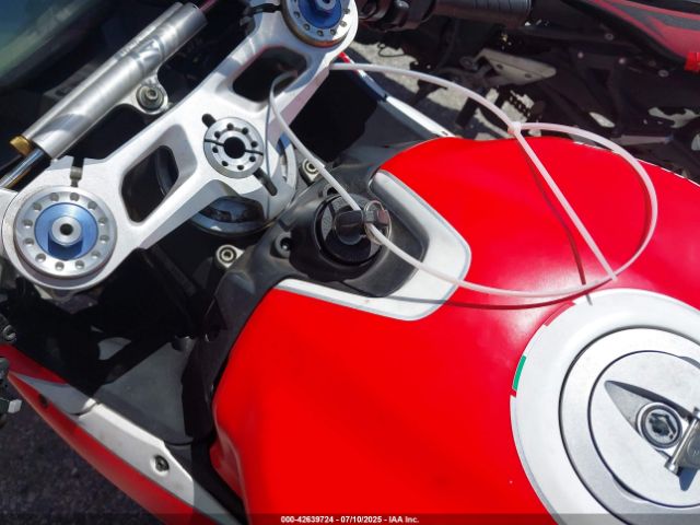 2018 DUCATI SUPERBIKE ZDM14B1W8JB008042 Photo 10