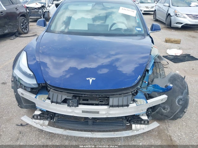 5YJ3E1EB4LF735827 Tesla MODEL 3