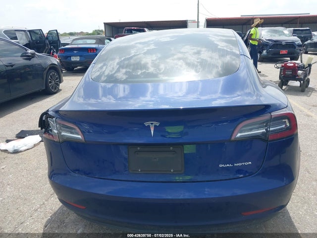 5YJ3E1EB4LF735827 Tesla MODEL 3