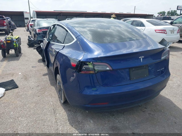 2020 TESLA MODEL 3 5YJ3E1EB4LF735827 Photo 2