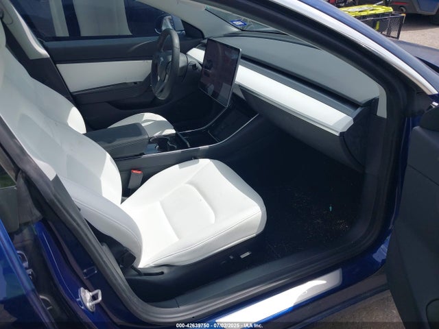 2020 TESLA MODEL 3 5YJ3E1EB4LF735827 Photo 4
