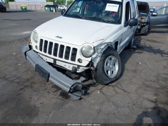 2005 JEEP LIBERTY 1J4GL48545W681789 Photo 5
