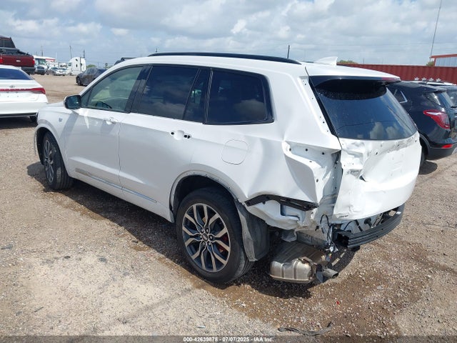 2023 CADILLAC XT6 1GYKPHRS2PZ134628 Photo 2