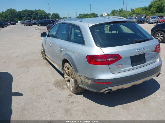2013 AUDI ALLROAD WA1UFAFL2DA187632 Photo 2