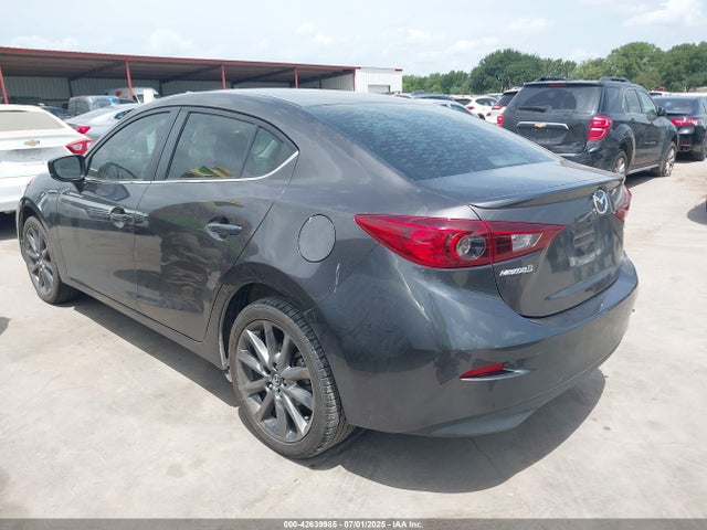 3MZBN1V33JM272296 Mazda py