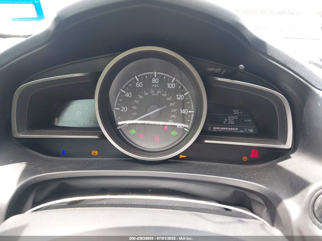 3MZBN1V33JM272296 Mazda py