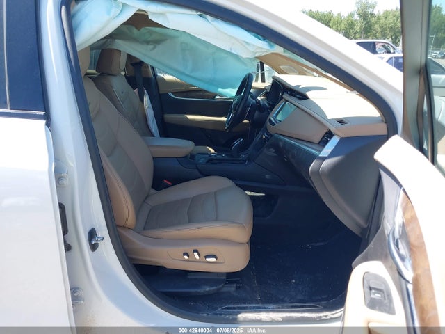 2023 CADILLAC XT5 1GYKNHRS3PZ106133 Photo 4