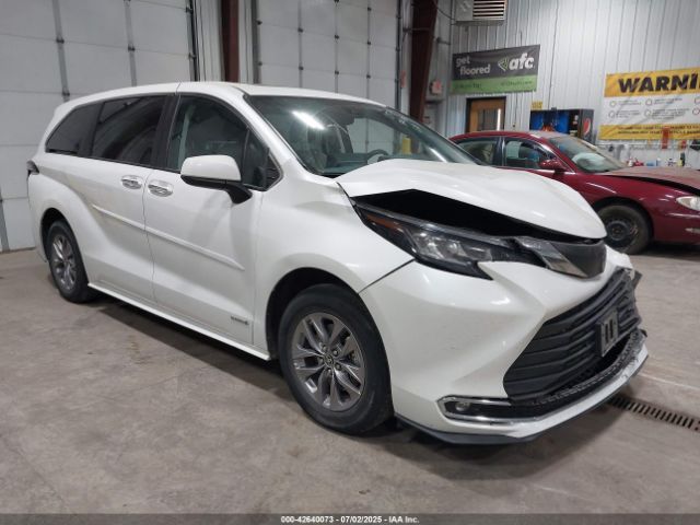 2021 TOYOTA SIENNA 5TDYSKFC7MS018041