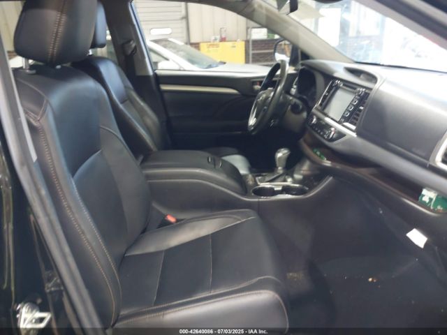 2017 TOYOTA HIGHLANDER 5TDJZRFH6HS444309 Photo 4