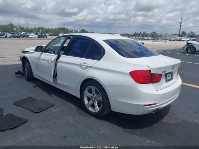 2013 BMW 328I WBA3B5C54DF597262 Photo 2