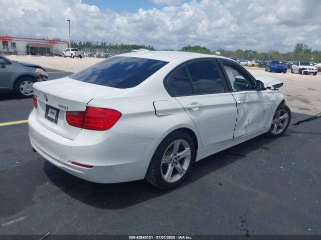 2013 BMW 328I WBA3B5C54DF597262 Photo 3