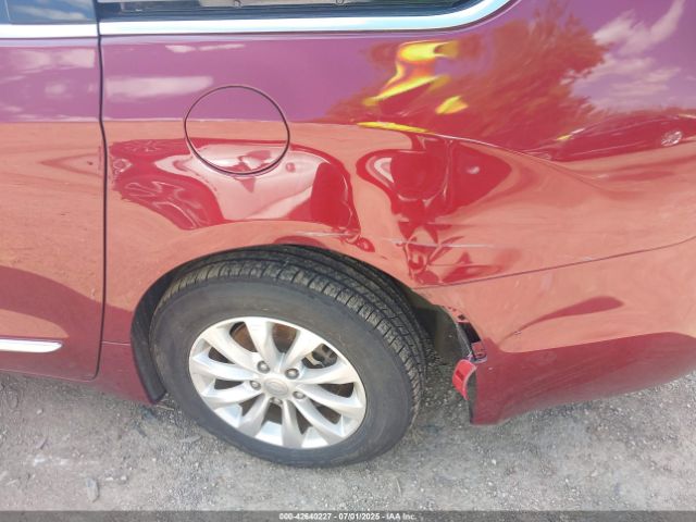 2018 CHRYSLER PACIFICA 2C4RC1BG2JR119187 Photo 5