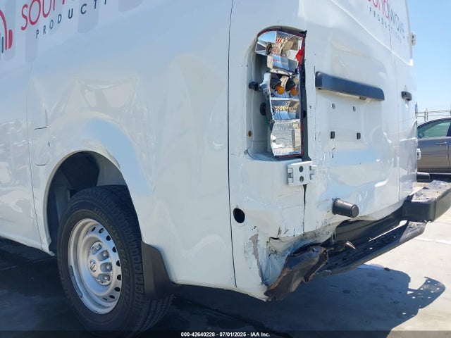 1N6BF0KL7EN106516 Nissan 2014