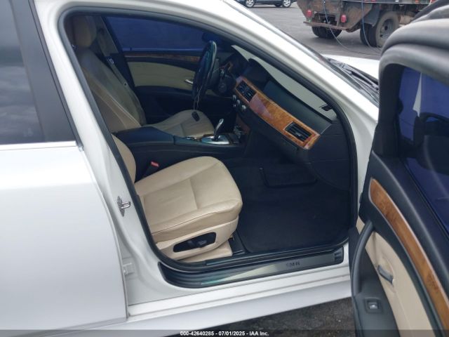 2010 BMW 528I WBANU5C51AC365296 Photo 4