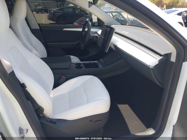 2024 TESLA MODEL Y 7SAYGAEEXRF005197 Photo 4