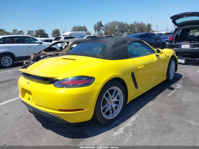2021 PORSCHE 718 BOXSTER WP0CA2A8XMS210397 Photo 3