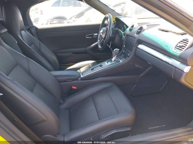 2021 PORSCHE 718 BOXSTER WP0CA2A8XMS210397 Photo 4