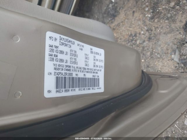 2005 CHRYSLER TOWN & COUNTRY 2C4GP54L25R126935 Photo 8