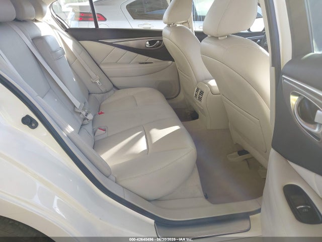 JN1EV7AR4HM831005 Infiniti 2017