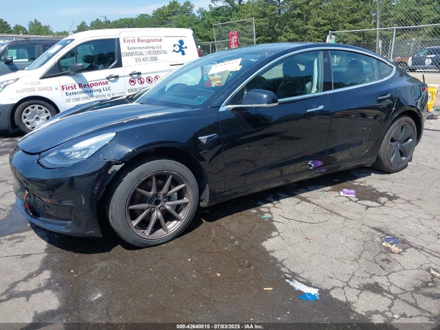 2019 TESLA MODEL 3 5YJ3E1EA7KF399760 Photo 1